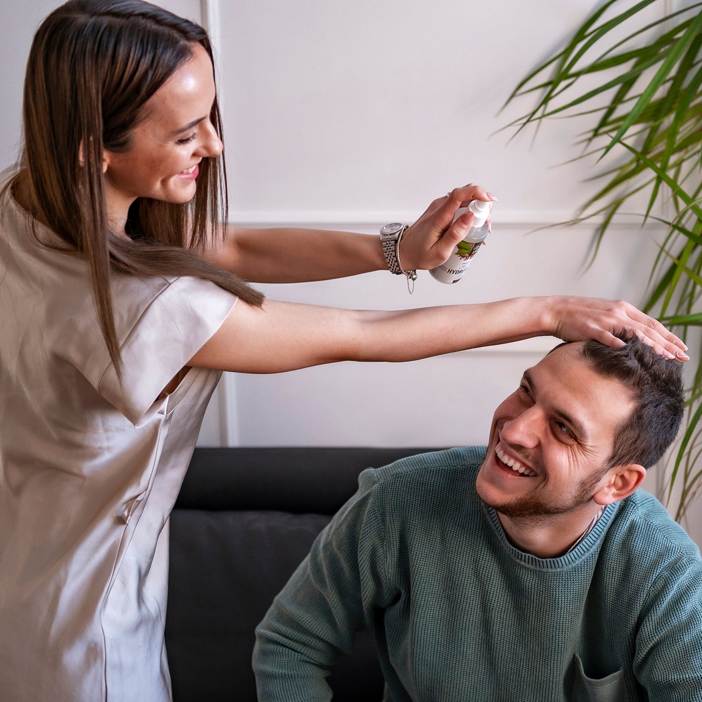 Hydrobiotic - Ortiga y Salvia - cuidado intensivo para la Caída del cabello, la Caspa y el cuero cabelludo Sensible