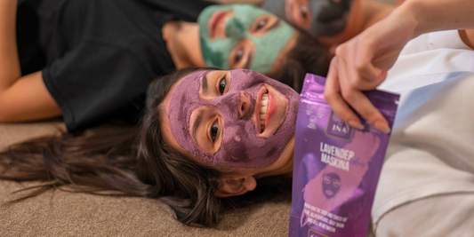 Rutina de cuidado natural en casa para la piel con tendencia al acné