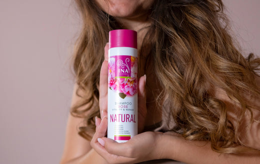 Champú-de-rosas-mágicO-para-cabello-seco-y-dañado