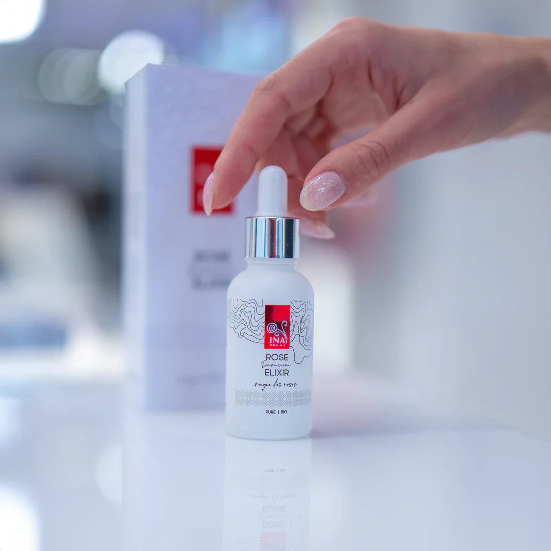 ACCESO ESPECIAL Suero facial antiedad intensivo con aceite de rosa orgánico – Rose Elixir
