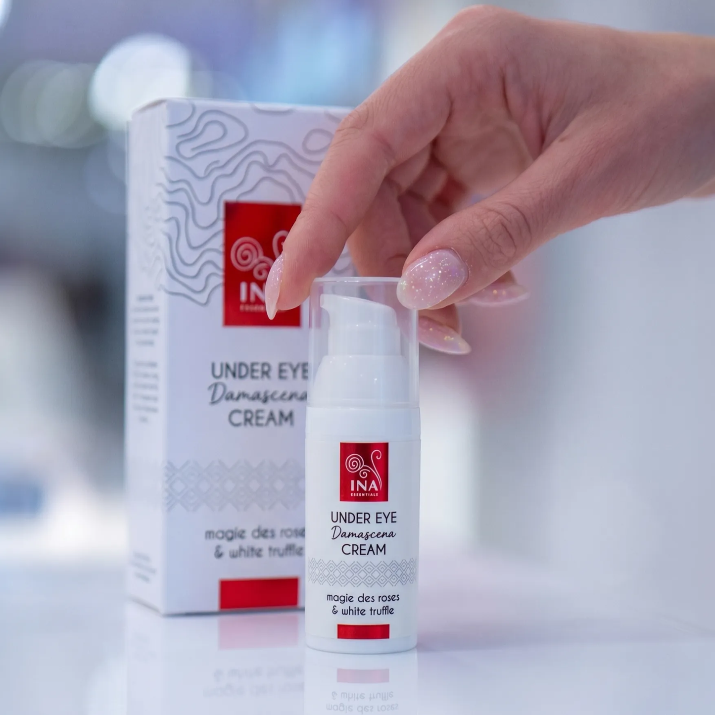 Compre 3 Cremas Contorno de Ojos Antiedad, Llévese 1 Crema Facial Hidratante Gratis