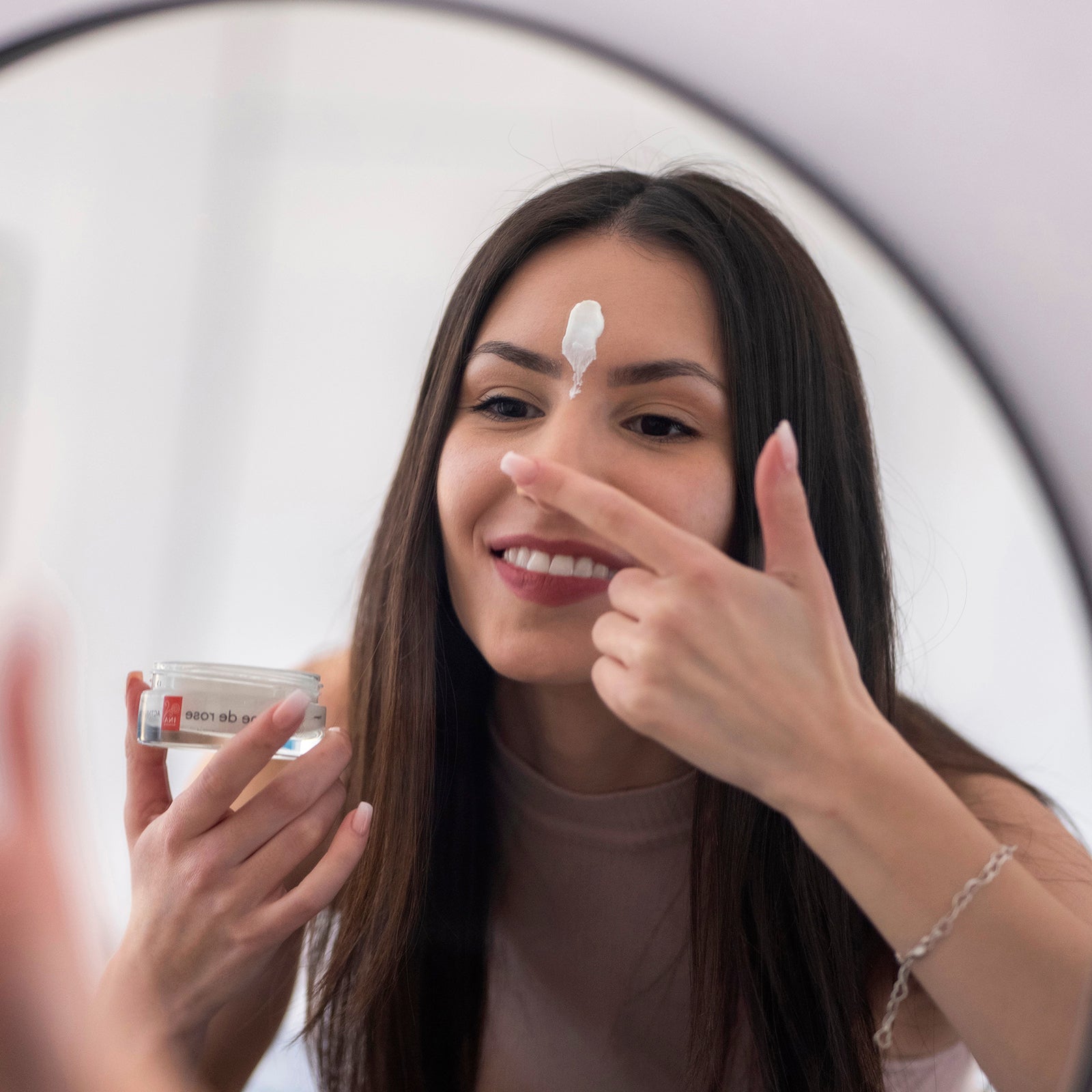Crème de rose - Crema facial Hidratante con SPF30 - enriquecida con Aceite Esencial de Rosa Orgánica