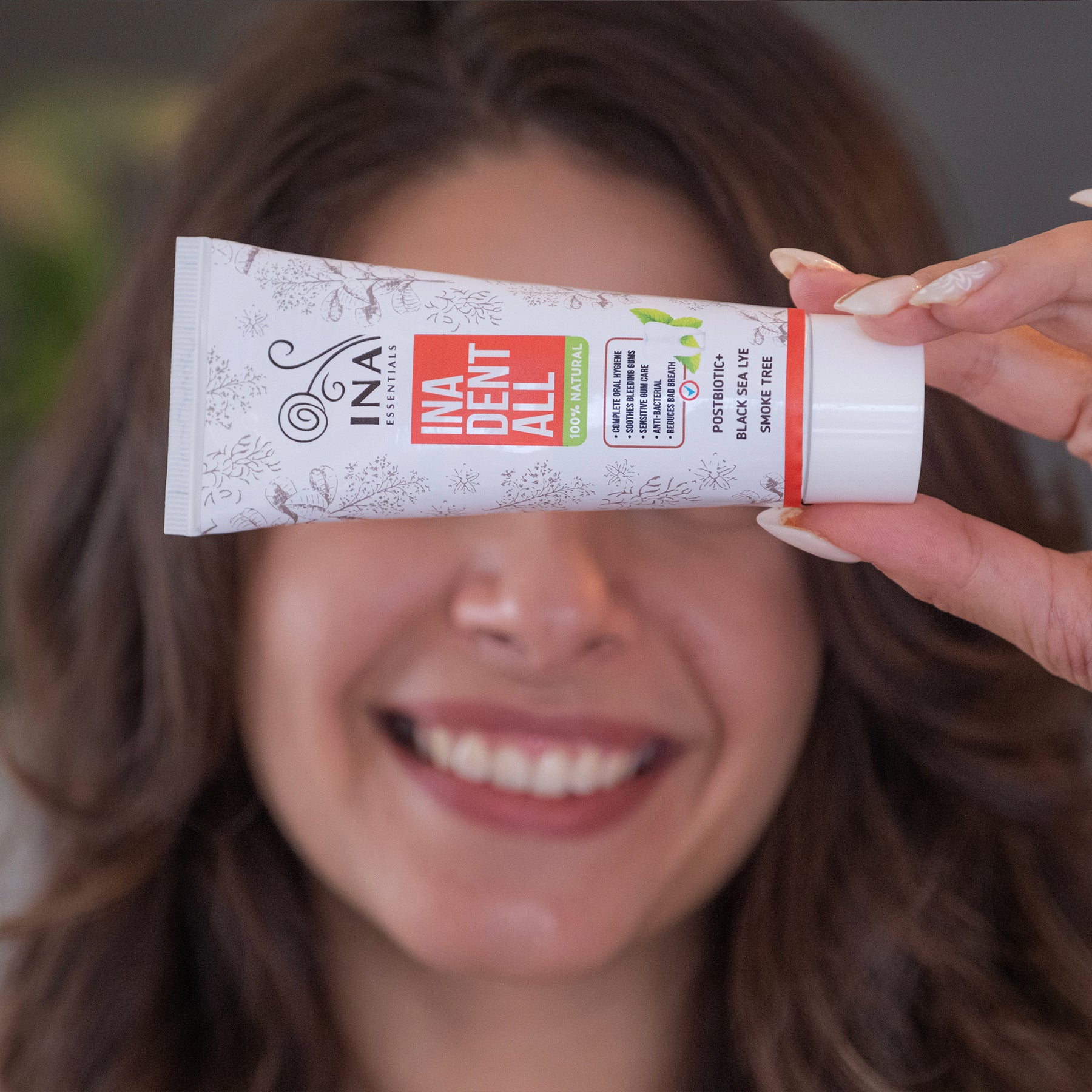 Dentífrico natural sin flúor con Árbol de Humo, Lejía del Mar Negro y Postbiótico - Ina Dent-All